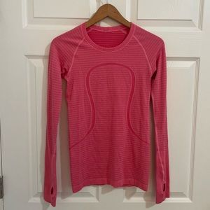 EUC Lululemon Run Swiftly Long Sleeve Top.
